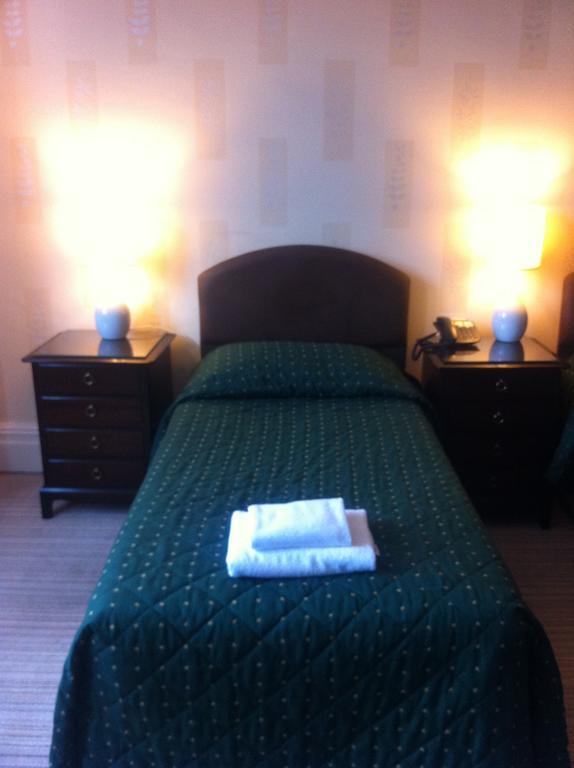 Lisdoonie Hotel 배로우인퍼니스 객실 사진