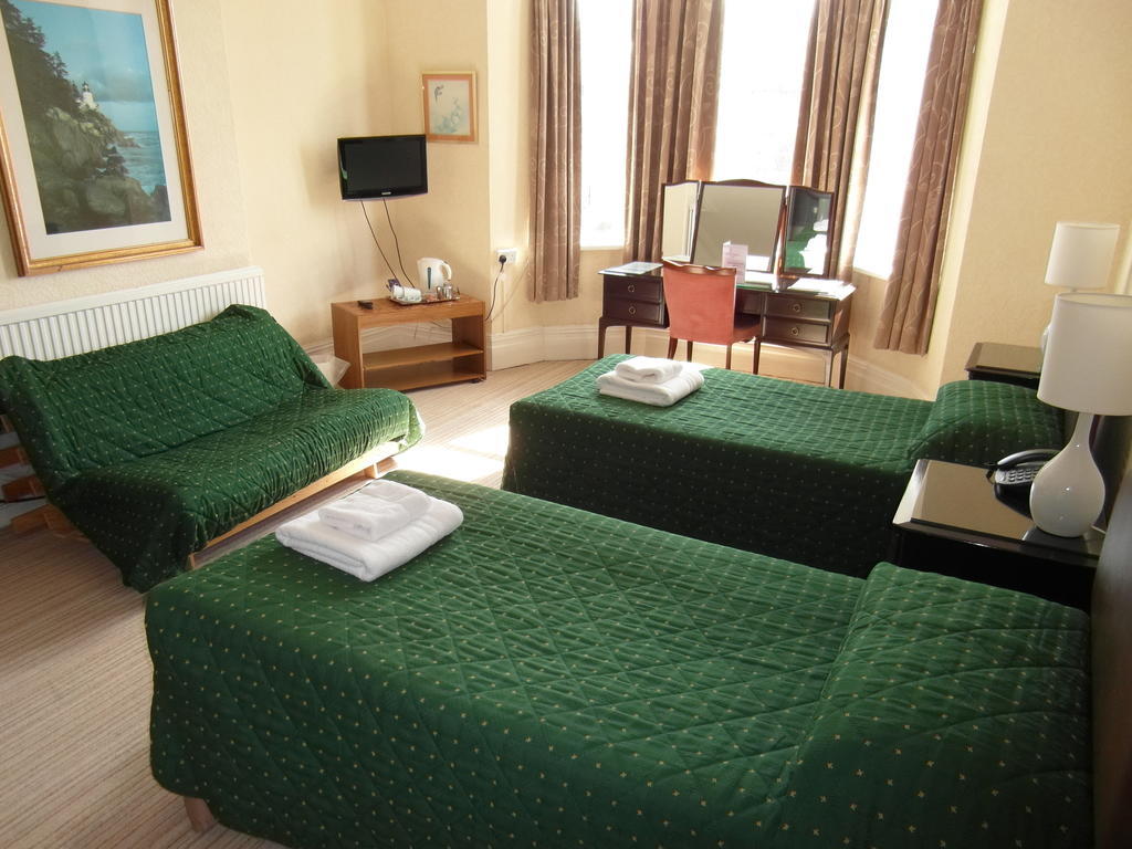 Lisdoonie Hotel 배로우인퍼니스 객실 사진